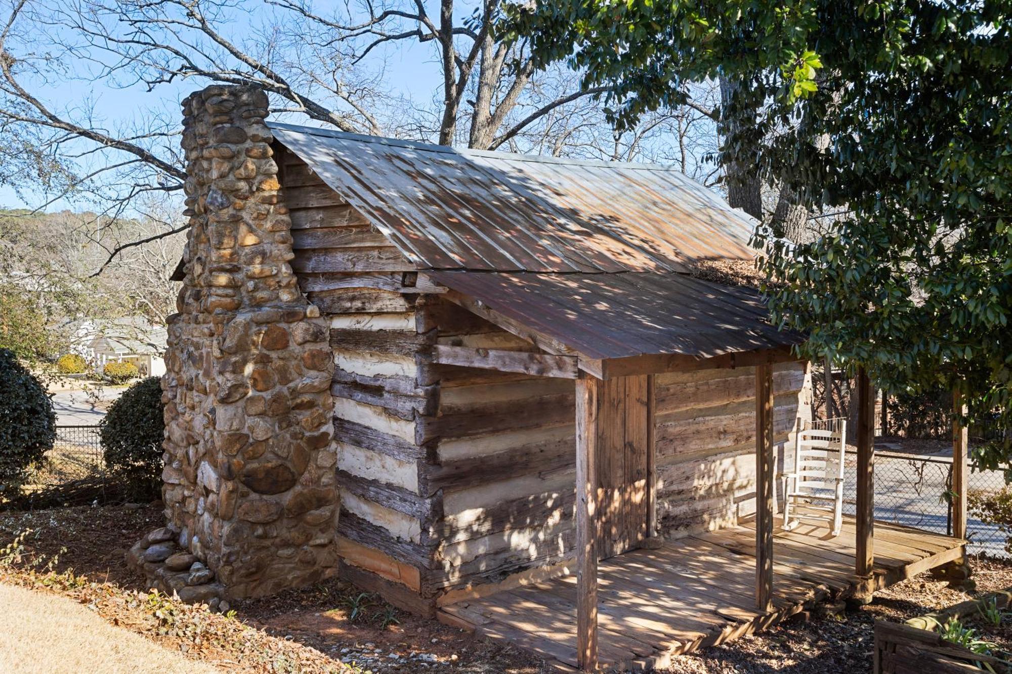 Stone Mountain Manor Panzió Kültér fotó