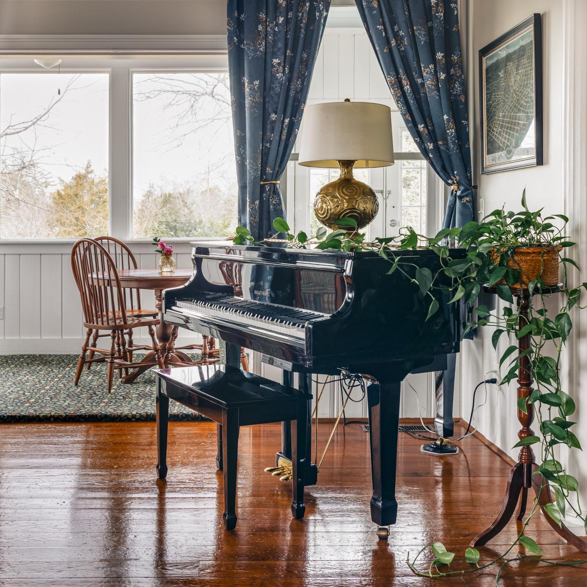 Stone Mountain Manor Panzió Kültér fotó