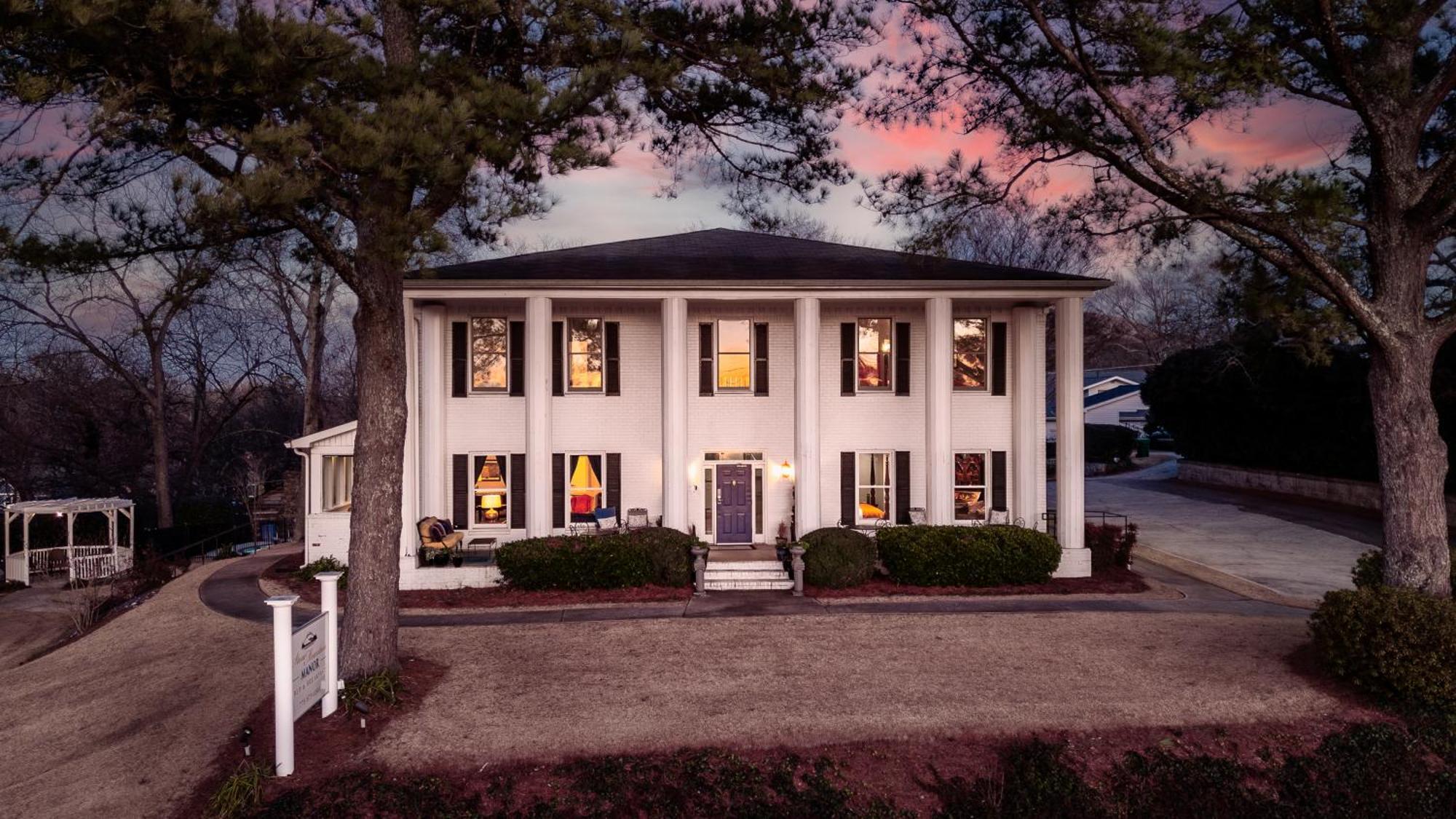 Stone Mountain Manor Panzió Kültér fotó